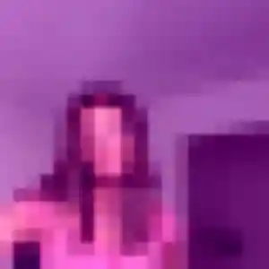 Sexy Emilie, 20 ans à Vias - la contacter